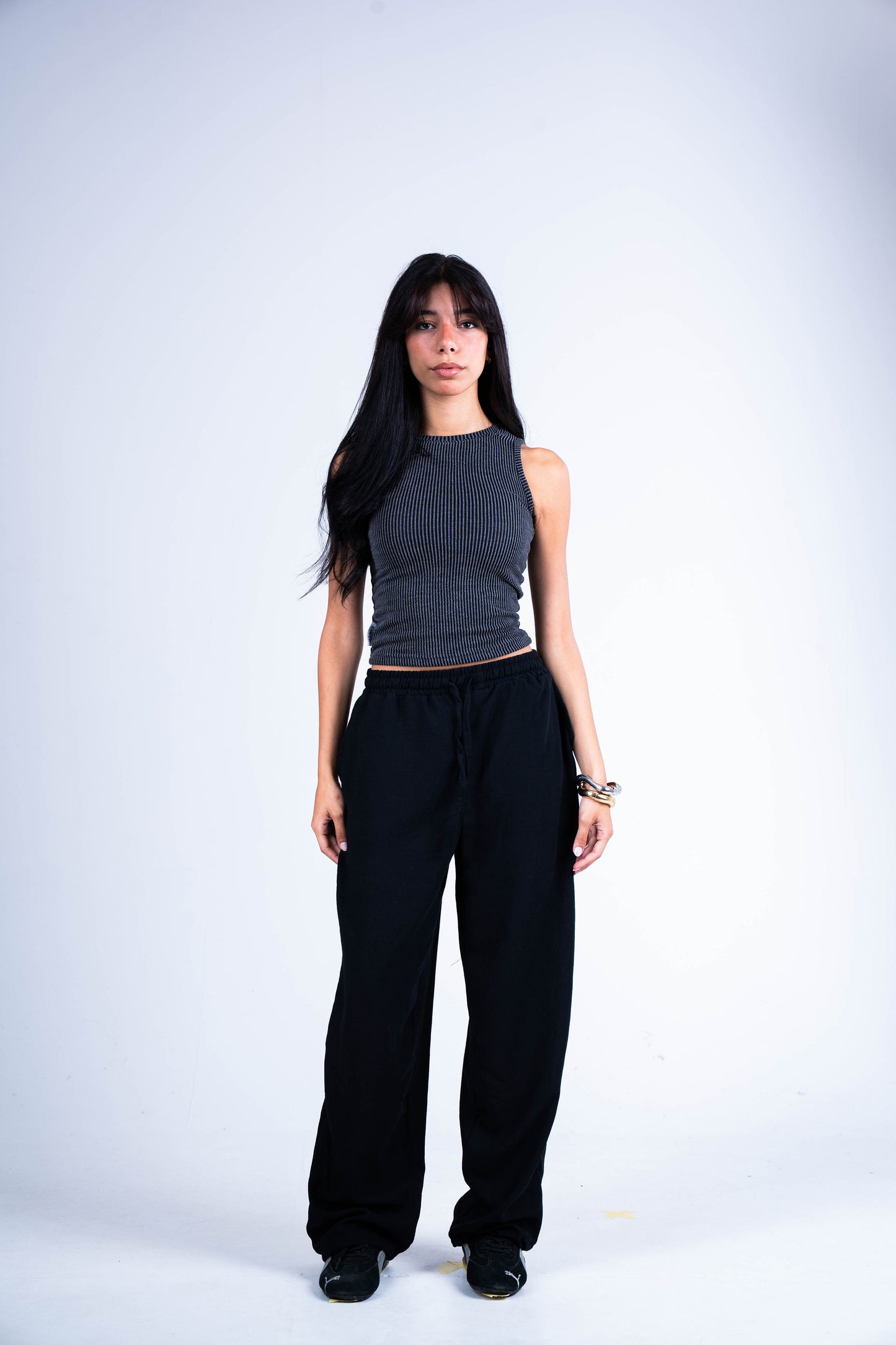 Dark Grey Ribbed Wave Tank