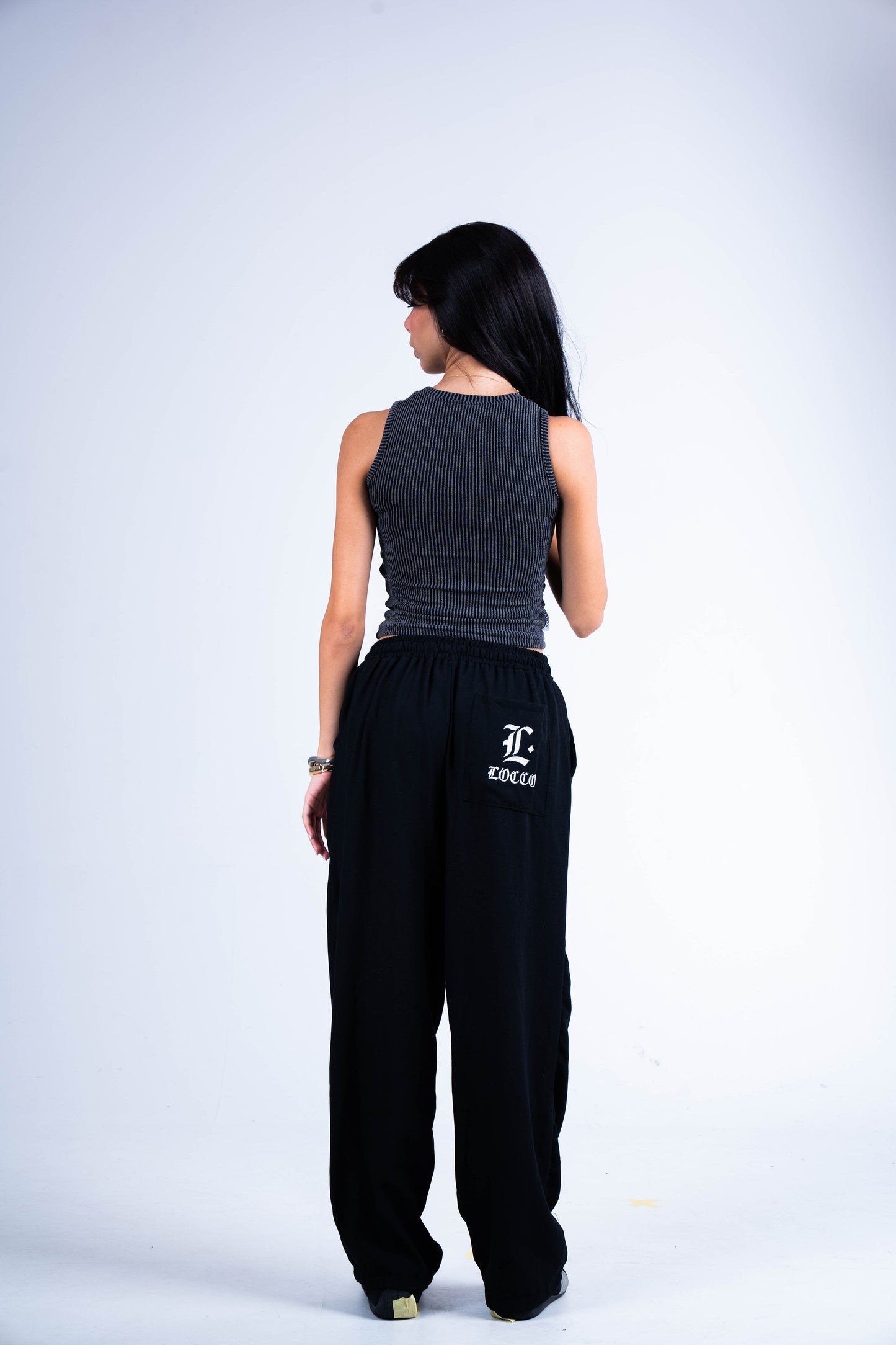 Dark Grey Ribbed Wave Tank