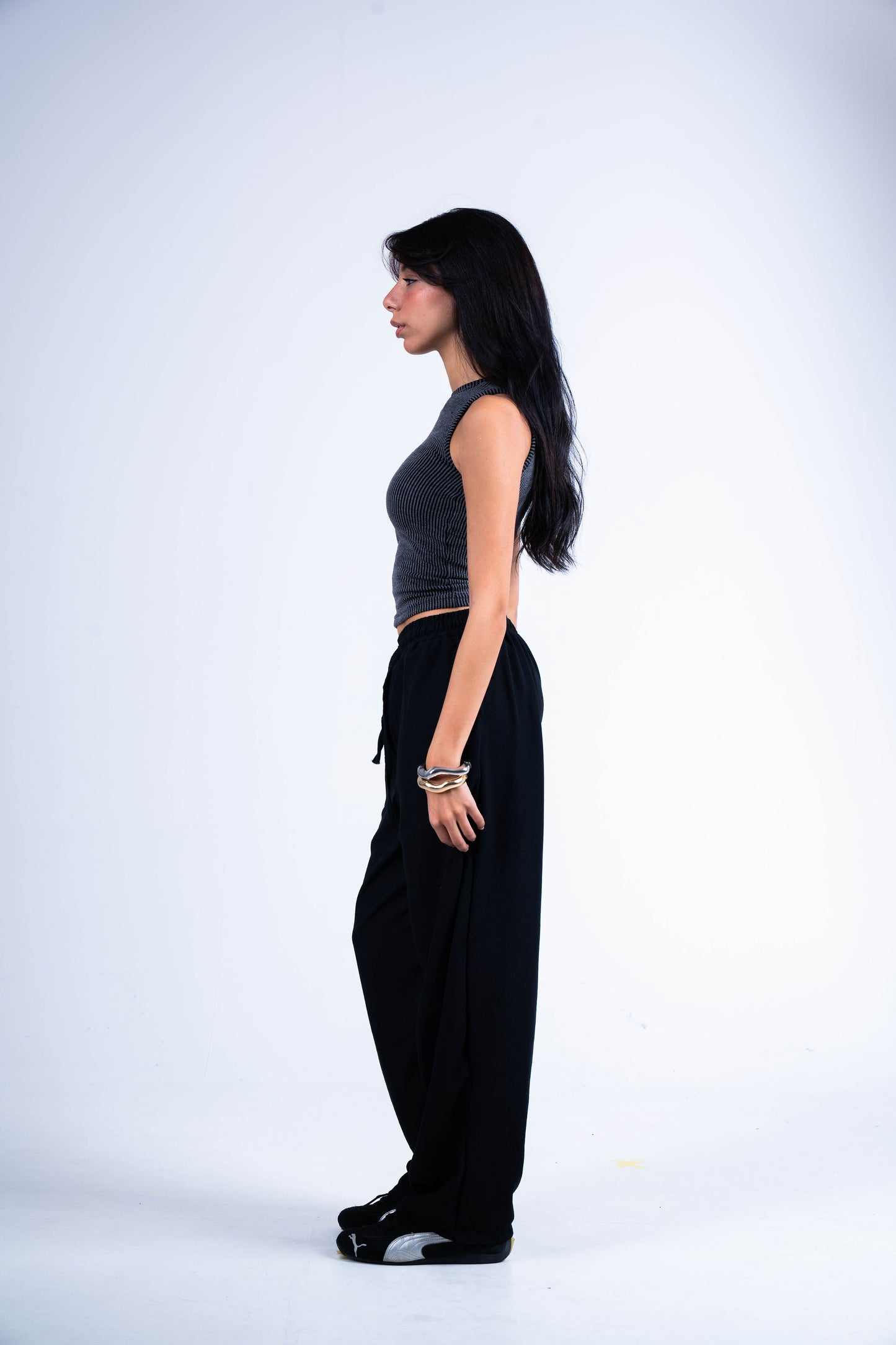 Dark Grey Ribbed Wave Tank
