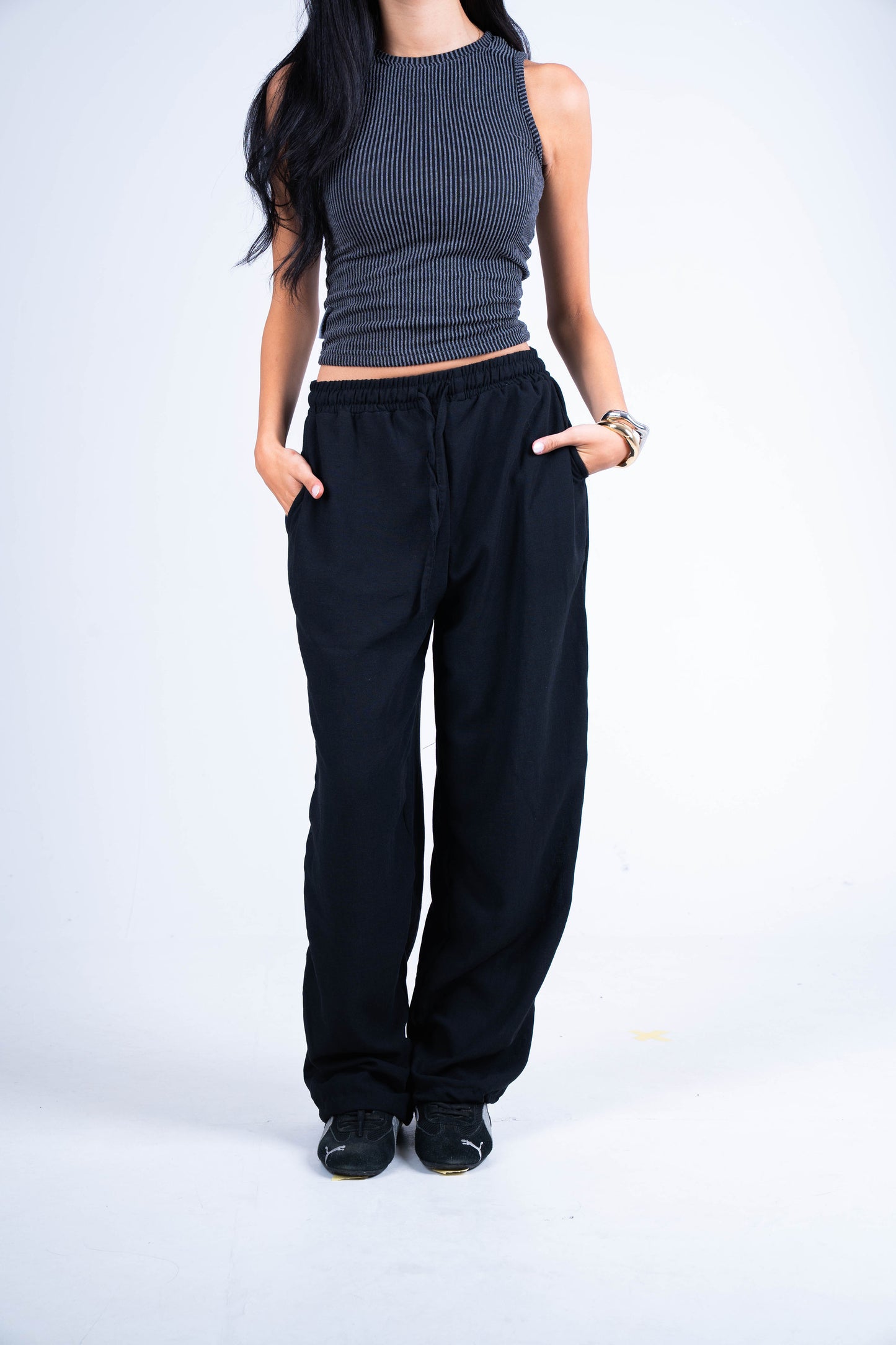 Dark Grey Ribbed Wave Tank