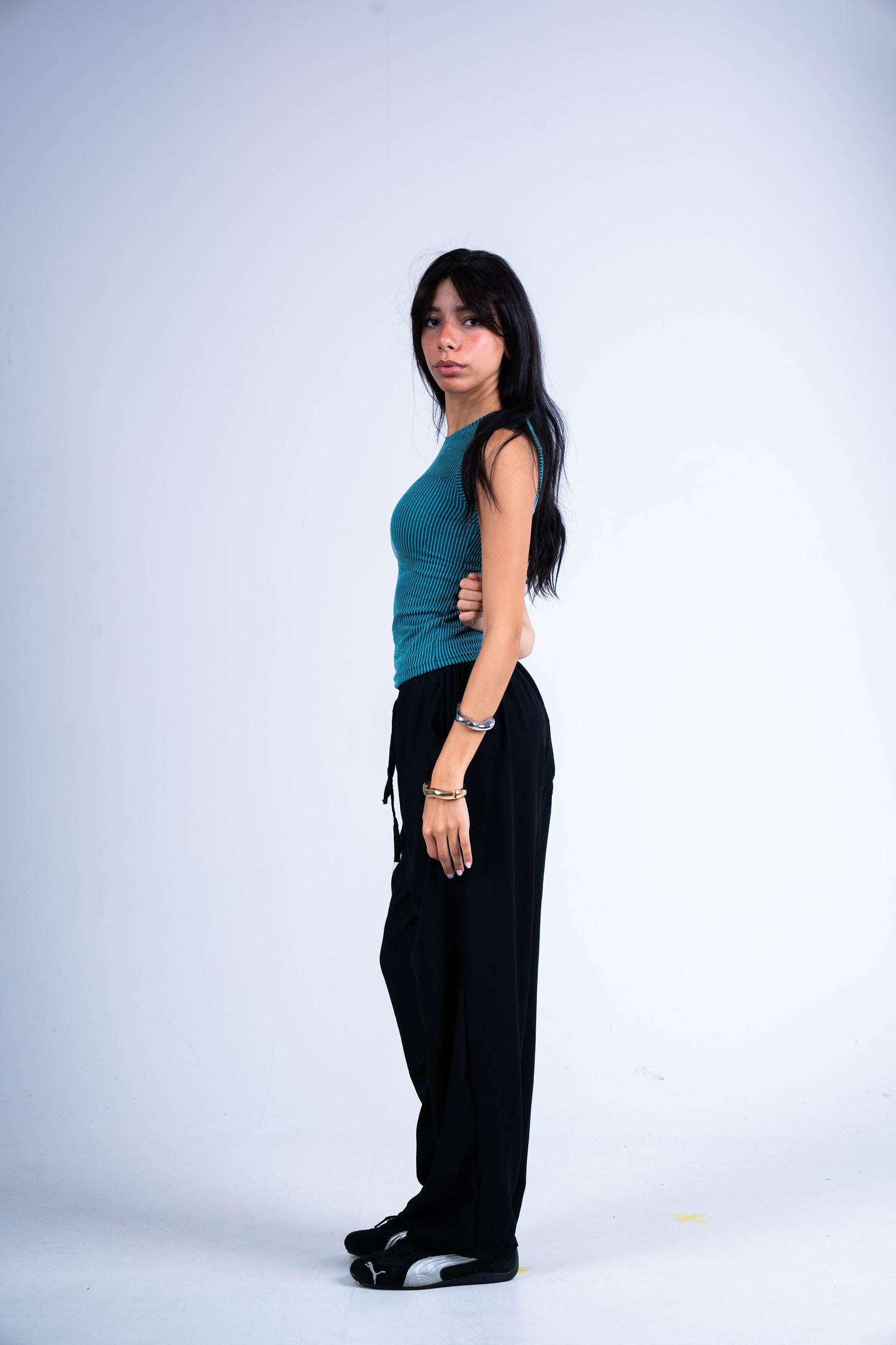 Turquoise Ribbed Wave Tank