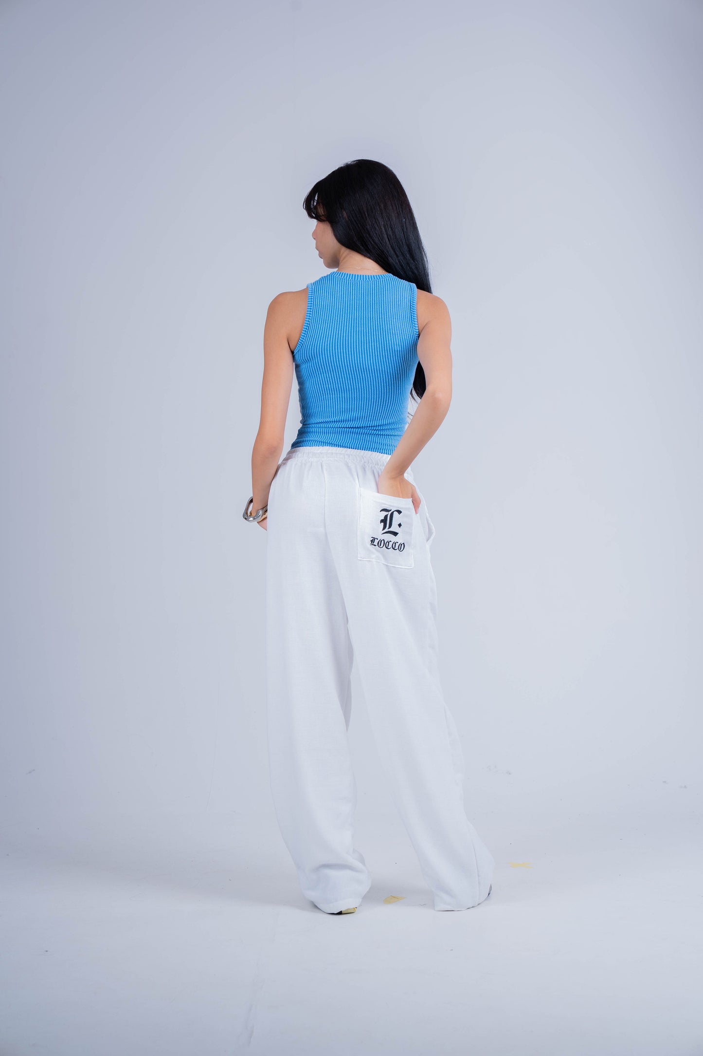 Light Blue Ribbed Wave Tank