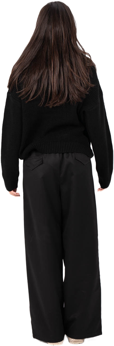 BLACK KNITTED SWEATER