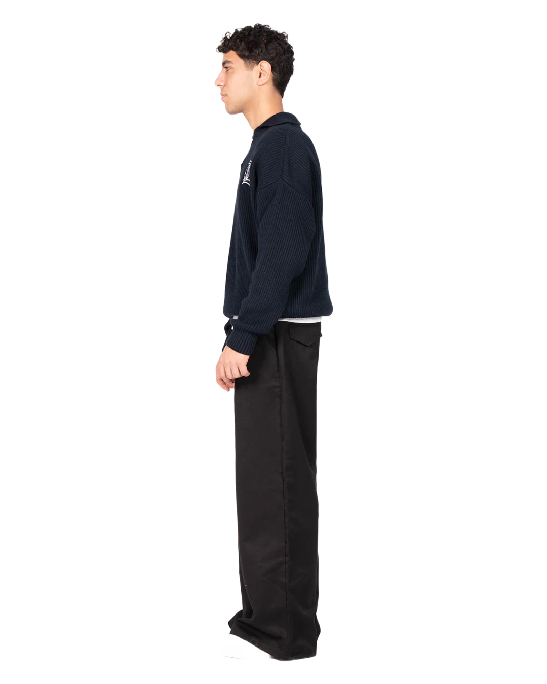 NAVY BLUE KNITTED SWEATER